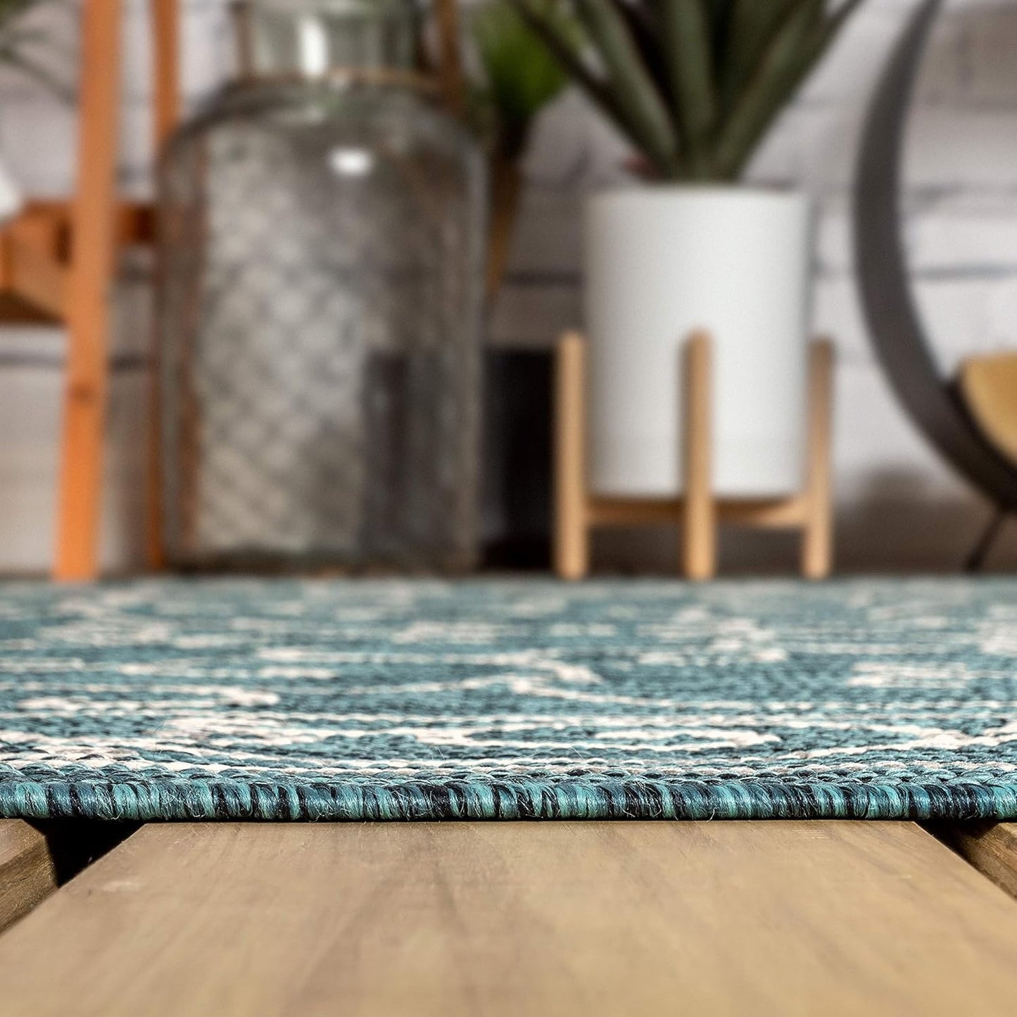JONATHAN Y Vintage Filigree Indoor Outdoor Area Rug 4X6 Teal/Gray, Charleston Textured Weave for Backyard, Patio, Porch, Easy-Cleaning, High Traffic, Pet-Friendly, Non-Shedding (SMB106F-4)