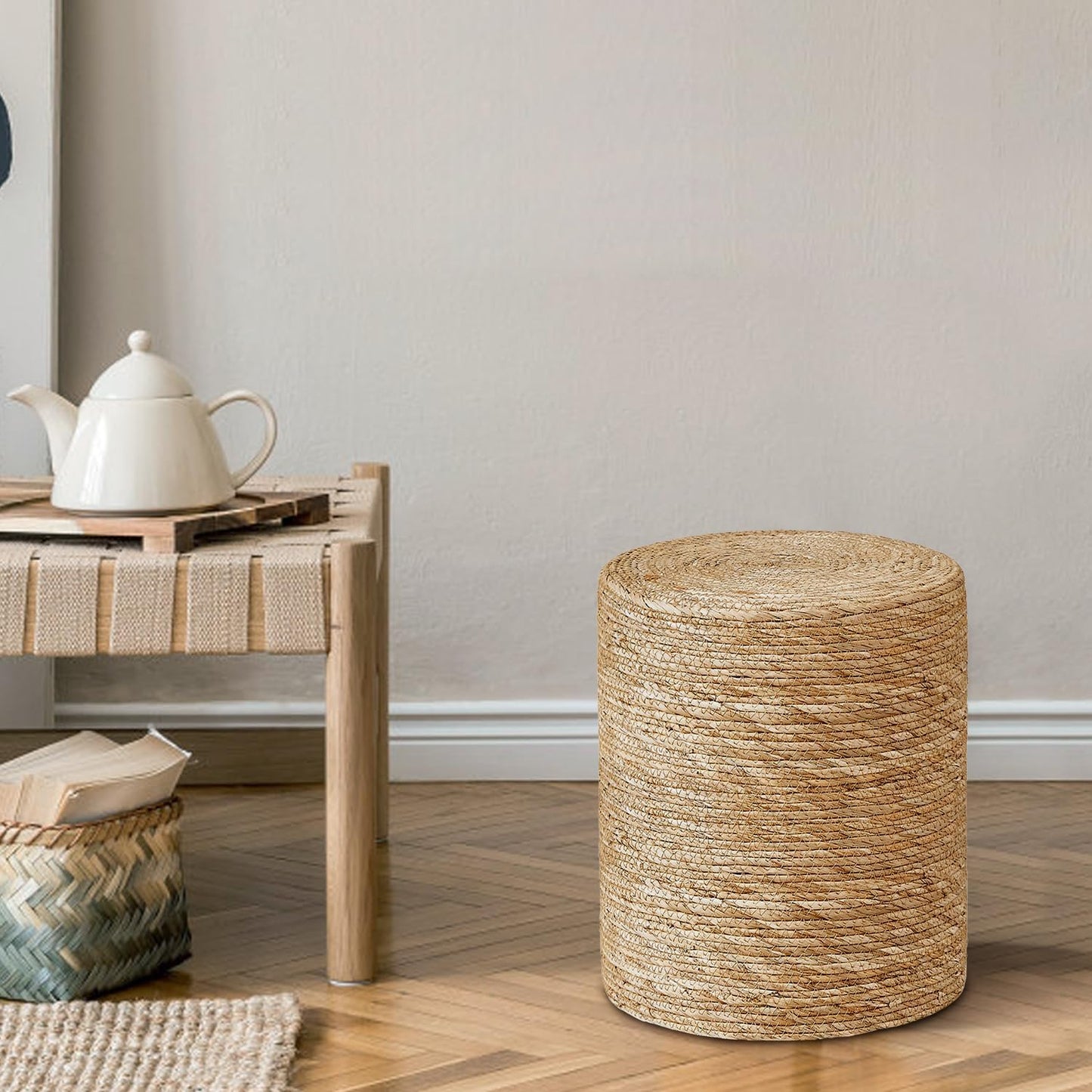 Cplxroc Pouf Ottoman, 100% Handwoven Seagrass Braided Pouffe, Boho Decor Floor Chair for Couch or Desk, Outdoor Ottomans for Garden, Round Footrest with Wood Frame, Home Decorative Seat for Balcony