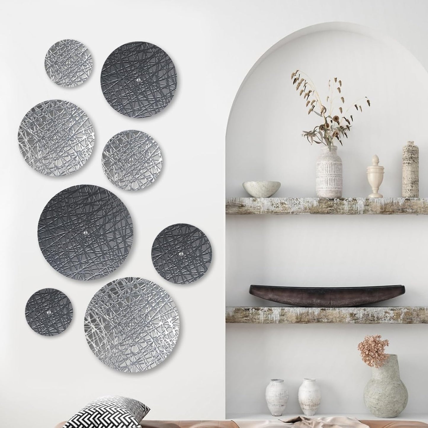 DETENE Metal Plate Art ，Metal round Wall Decor - 8 Pcs with 4 Sizes, Silver & Blue, Modern Wall Hanging Sculptures for Living Room, Office, Apartment, Bathroom, Staircase, Hallway Decorations