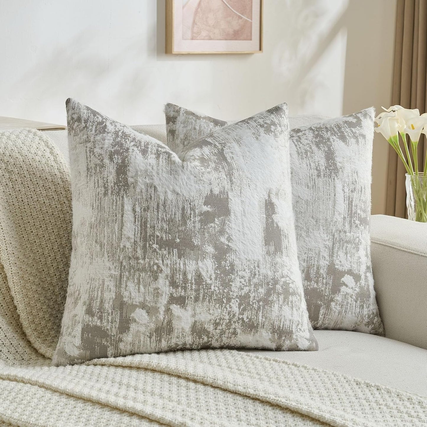 FUTEI Grey White Decorative Throw Pillow Covers 18x18 Inch Set of 2,Soft Faux Cashmere Jacquard - Textured & Cozy Cushion Case,Modern Home Decor for Couch Bed Living Room