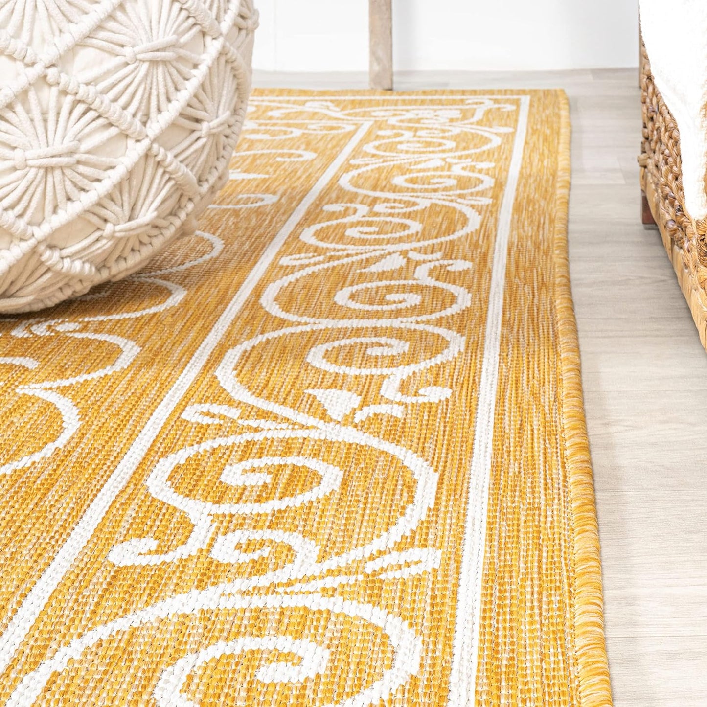 JONATHAN Y Vintage Filigree Indoor Outdoor Runner Rug 2X8 Yellow/Cream, Charleston Textured Weave for Backyard, Patio, Porch, Easy-Cleaning, High Traffic, Pet-Friendly, Non-Shedding (SMB106L-28)