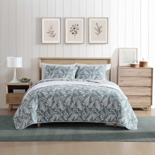 Eddie Bauer - Twin Quilt Set, Reversible Cotton Bedding with Matching Sham, Wildflower Inspired Home Decor with Stripe Reverse (Fern Garden Green, Twin)