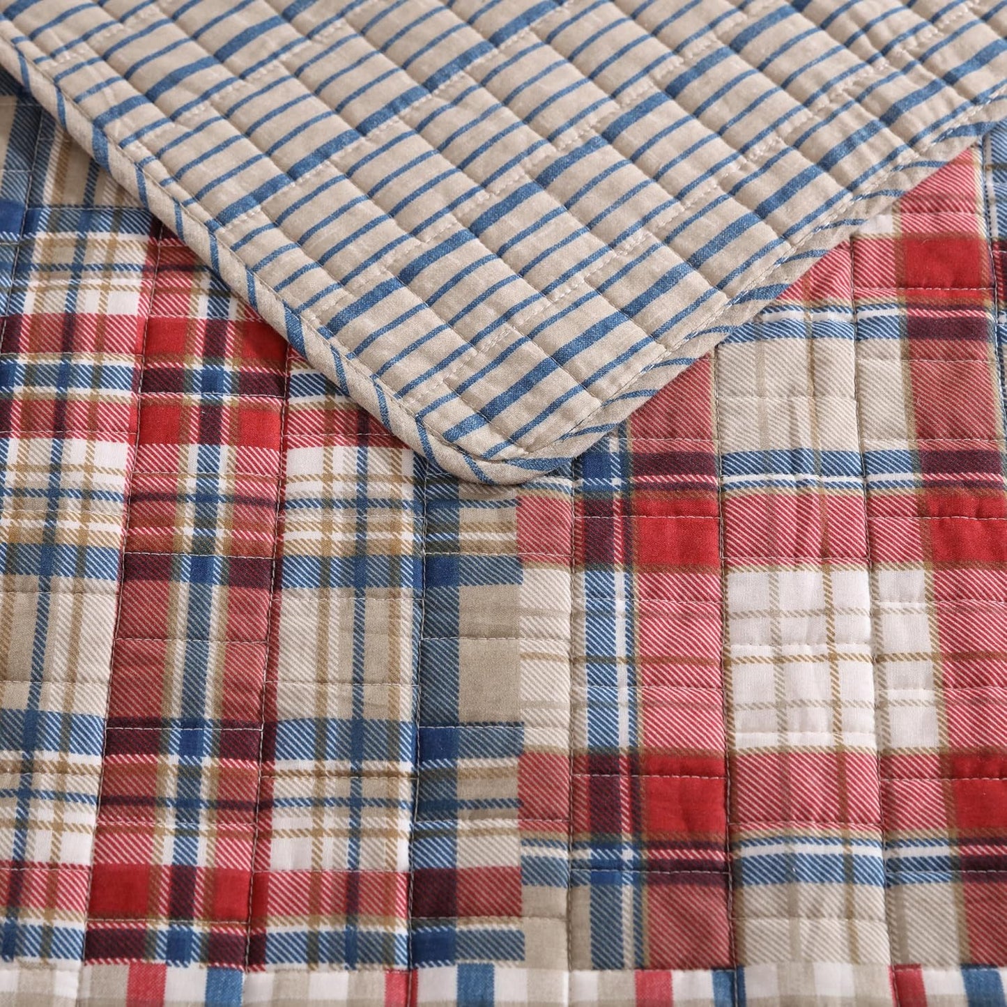 Eddie Bauer - King Quilt Set, Reversible Cotton Bedding with Matching Shams, Luxurious Bedding Set (Hawthorne Brown, King)